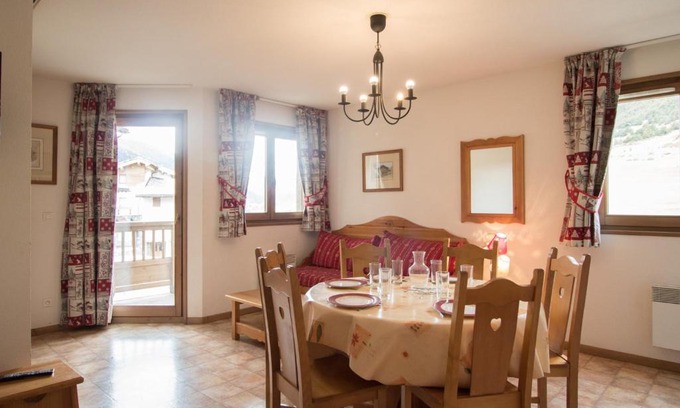 Val Cenis Apartment | Spacious 6-Person Apartment with Terrace & WiFi in Val-Cenis