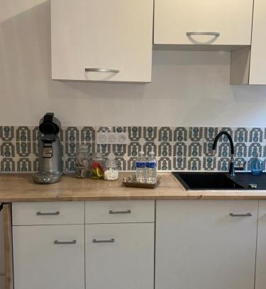 Anatole France Apartment | Comfortable T2 with AC – Close to City Center