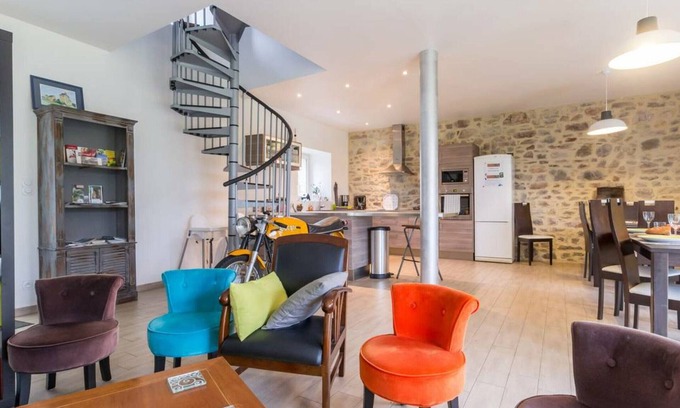 Saint-Sauveur-le-Vicomte Cottage | Family-Friendly Gite Saint-Sauveur with Spa & Breakfast