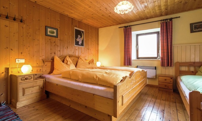 Maschl House | Inviting House Steps from Ski Area in Sankt Johann