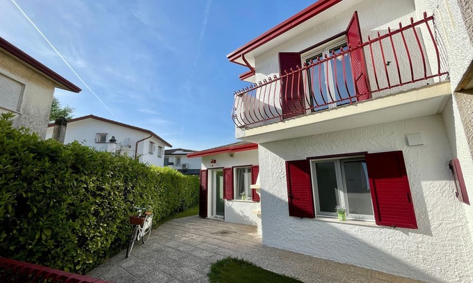 Porto Santa Margherita Apartment | Spacious villa on two floors with corner garden