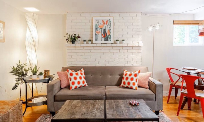 Ballard Apartment | Dog-Friendly MIL Apartments with Ocean View & Spa Access