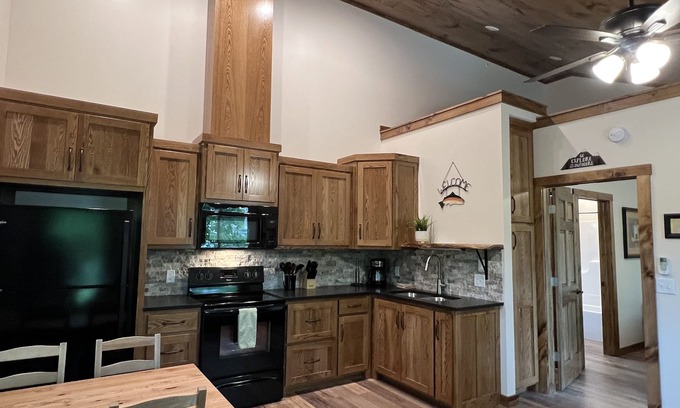 Branson Cottage | Lakefront One-Bedroom Escape with Pool and Spa Amenities