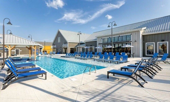 Lawrence House | Tranquil 1-Bedroom Townhouse with Pool & Hot Tub Oasis