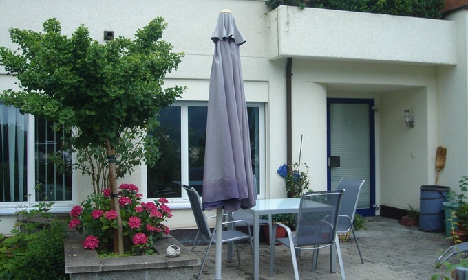 Horw Condo | Pet-Friendly 1-Room Apartment with Kitchen & Ocean View