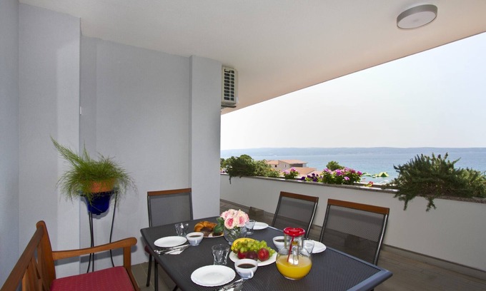 Podstrana Apartment | Exceptional 110 m2 Apartment with Terrace Steps from Beach