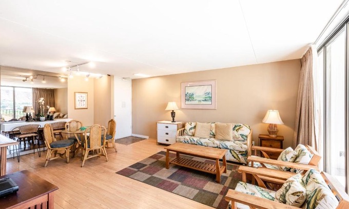 Waikiki Apartment | Corner Condo with City & Pool Views, Free Parking & Wifi