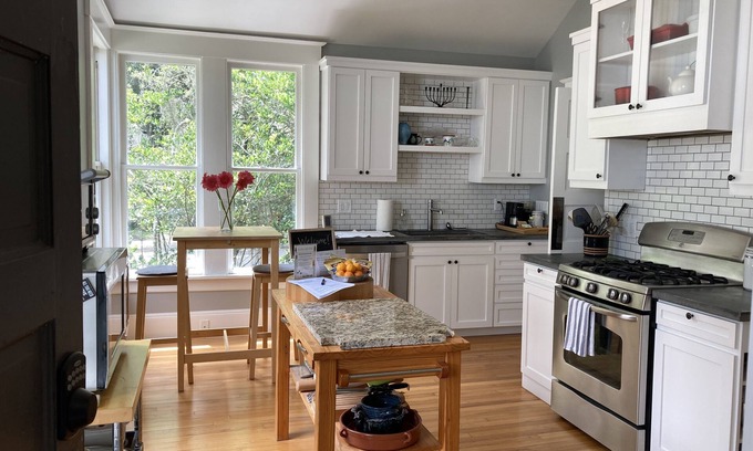 Duckpond House | Historic 1912 Duckpond Home with Ocean View & Spa