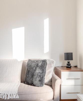 Battersea Apartment | Modern 1BD Flat Near Battersea Park - Guest Rated 9/10!