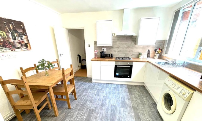 Forest Fields Apartment | Inviting 2-Bed Apartment with Hot Tub and Parking