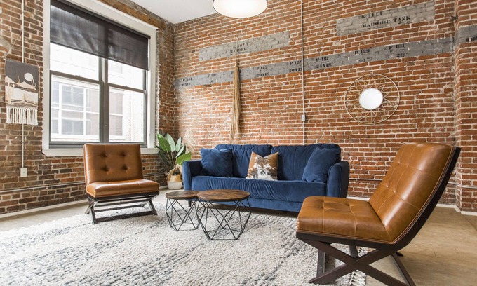 River Market Apartment | Discover Your Serene Retreat with Family-Friendly Amenities