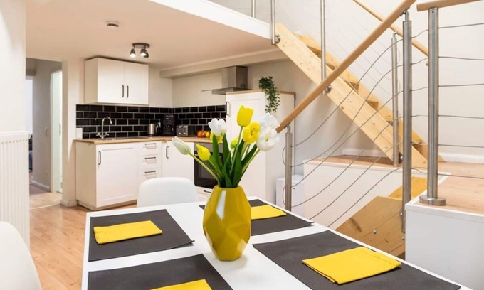 Wedding Apartment | Family-Friendly 2-Bedroom Apartment with Easy Check-In