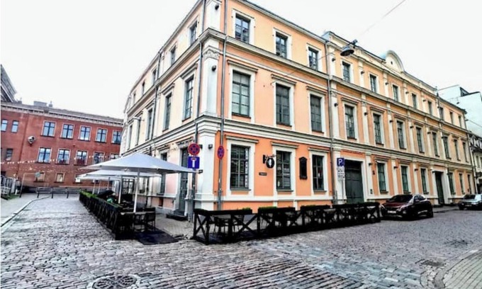 Old Town Apartment | Spacious 2 bedroom apartment in the Old Town