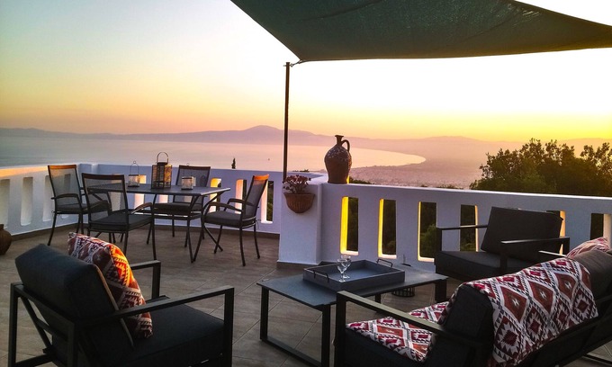 Diasella House | Inviting 2-Bedroom Holiday Home with Scenic Kalamata Views