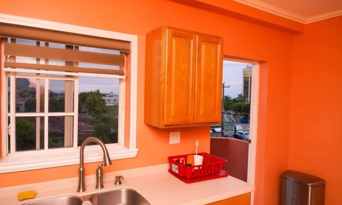 Eden Gardens Apartment | Family-Friendly 2 Bedroom Kensington Crescent in New Kgn
