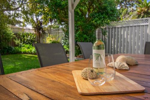 Little Grove House | Unforgettable Stays at Paperbark Retreat - Rated 10/10