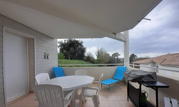 Meschers-sur-Gironde Apartment | Inviting 2-Room Apartment with Terrace Near the Beach