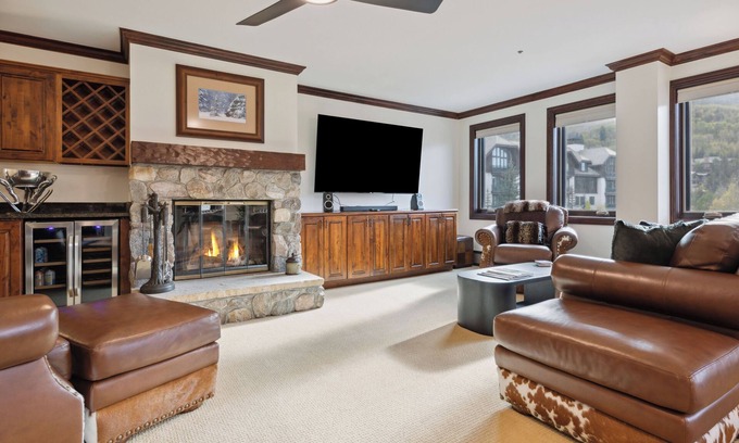 Beaver Creek Condo | Elegant 2BD + Den with Pool & Hot Tub in Beaver Creek