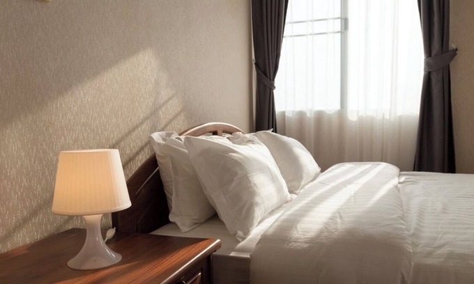 Chatuchak Condo | Convenient 2BD Downtown Bangkok Near BTS & Chatuchak Market