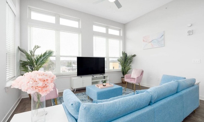 Indianapolis Apartment | Ideal 2BR Retreat in Broadripple Village with Lake View