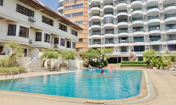 Nimman Condo | Spacious 2BR Condo w PoolWIFI @Hillside 4 Nimman