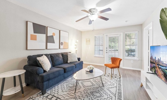 Pleasant Valley Apartment | Guest Rated: 10/10 Suite with Gym & Pool Near Downtown
