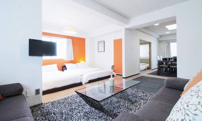 Hiroshima City Centre Apartment | Prime Location near Hiroshima JR Station, Ideal for Groups