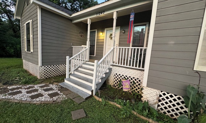 Wakefield House | Exceptional 3 Bedroom Retreat with Fast Wifi & Pet Friendly