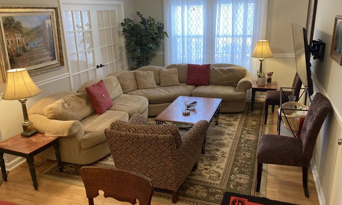 Athens Condo | Pet-Friendly 3-Bed Condo Near Memorial Park & UGA