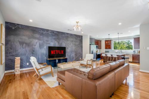 Riverside Terrace House | Ideal 3 Bed House near MD Anderson with Free Parking & Wi-Fi