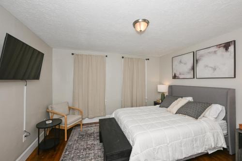 Tremont Apartment | Spacious 3-Bed In Vibrant Tremont
