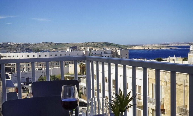Qawra Apartment | Scenic 3 Bedroom Apartment with Sea Views and Spa Access