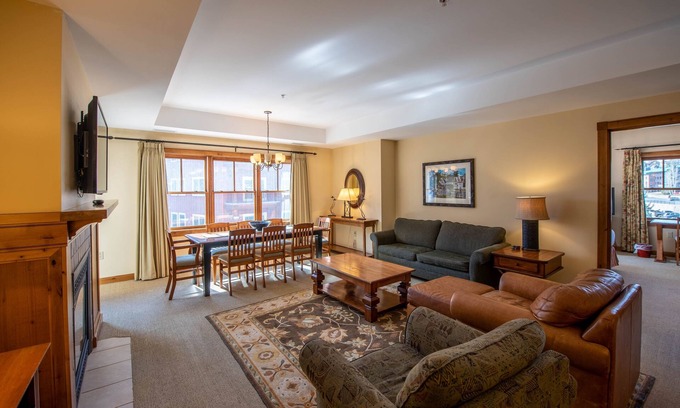 Crested Butte Condo | Inviting 3 Bedroom Condo with Balcony in Mountaineer Square