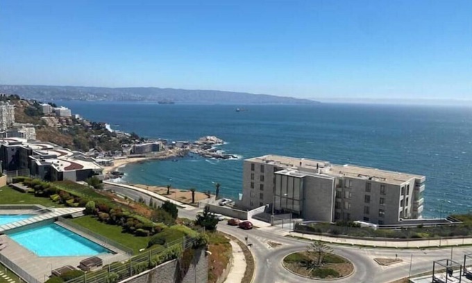 Renaca Apartment | Spacious 3-bedroom apartment with incredible view! WiFi and 2 parkings.
