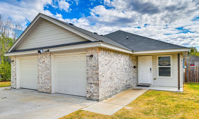 Killeen Apartment | Spacious 3-bedroom apartment with WiFi, AC in nice Killeen