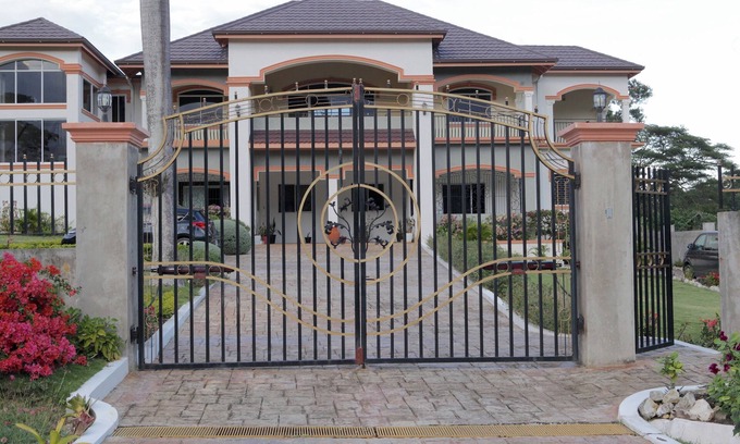 Mammee Bay Apartment | Spacious 3-bedroom apartment with WiFi, AC in lovely St Ann