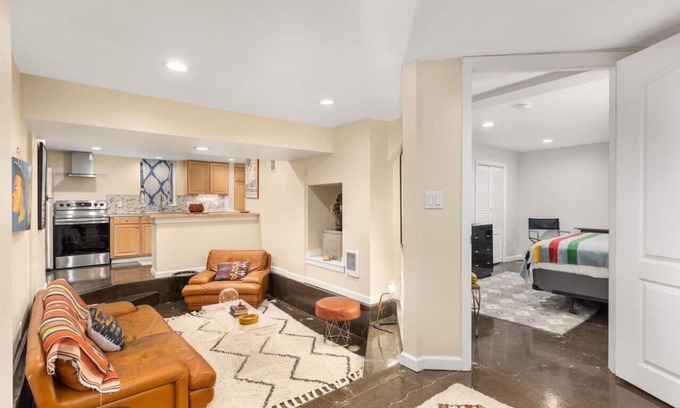 Buckman Neighborhood Apartment | Pet-Friendly 3 Bedroom Apt in Central Eastside Portland