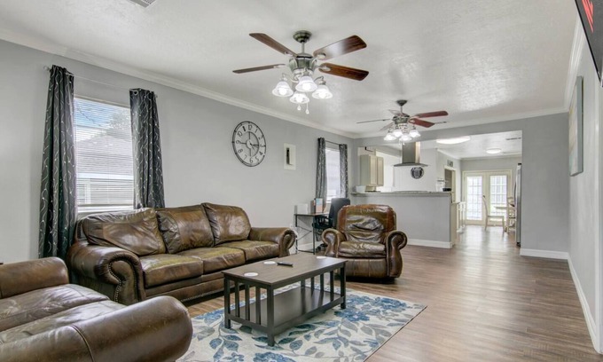 Groves House | Pet-Friendly 3-Bedroom Home with Oceanfront Views