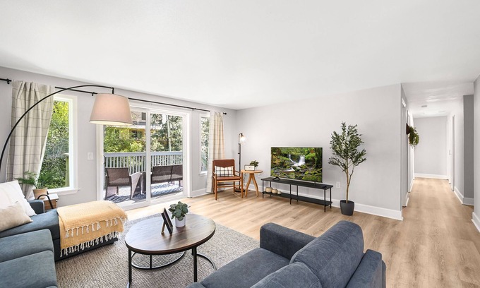 North Creek House | Guest Rated 10/10: Family-Friendly 3 BR Home in Bothell