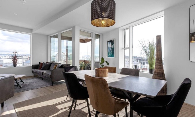 Hliðar Apartment | Guest Rated 10/10: 3BR Apartment with Modern Amenities