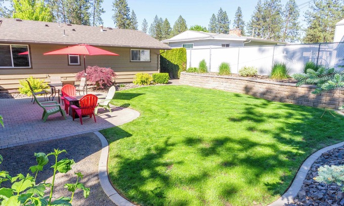 Spokane Valley House | Spacious 3BR Family Retreat w Fire Pit, BBQ, Smart TVs & More