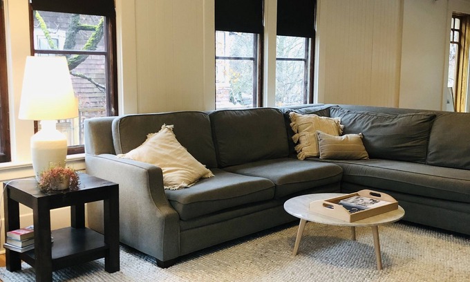 Nelson House | Inviting Home by Lakeside - Nelson with Family-Friendly Perks