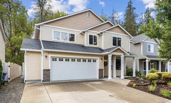 Battle Ground House | Family-Friendly 4-Bed Retreat near Park and Trails