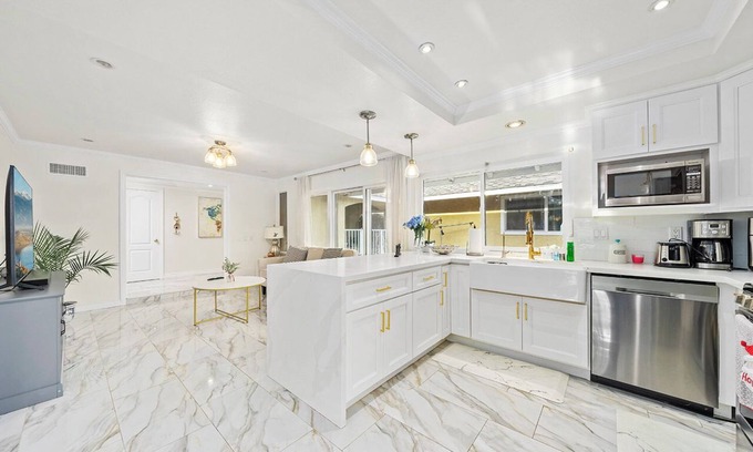 Rowland Heights House | Spacious 4-bedroom house with huge backyard