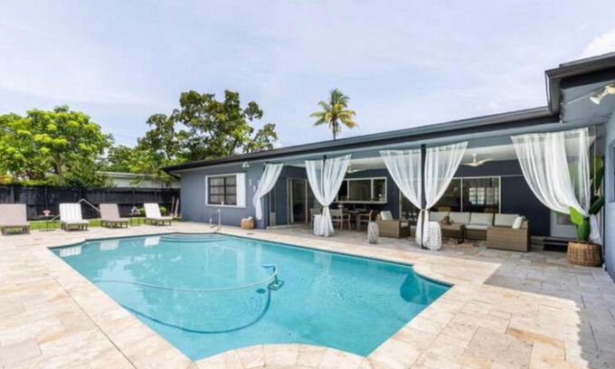 Plantation Villa | Inviting 4 Bedroom House with Heated Pool near FFL Airport