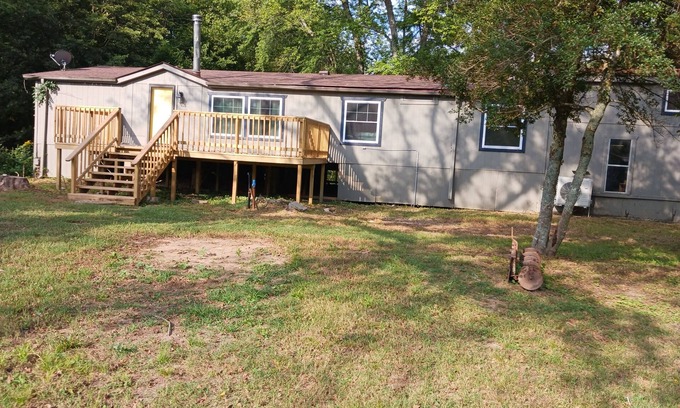 Proctor House | Spacious 4-bedroom mobile home 40 acres on Baron Fork 10 miles from Tahlequah
