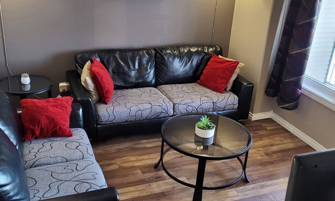 Red Deer House | Spacious 4-bedroom townhome in charming Red Deer with WiFi, AC