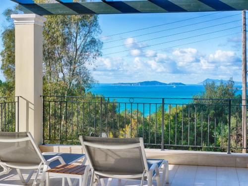 Termenades Villa | Relax at Villa Afionas: Beach Access & Eco-Pool Oasis