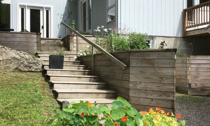 Waitsfield House | Premier 4-Season Vacation Home in Waitsfield - Rated 9.8/10