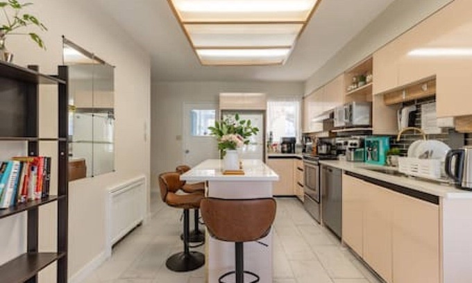 Shaughnessy House | Family-Friendly 4BD Home with Kitchen & Child Amenities